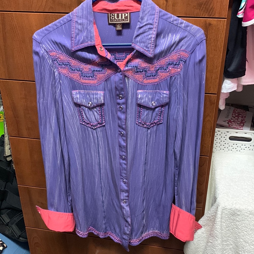 Western women’s long sleeve shirt